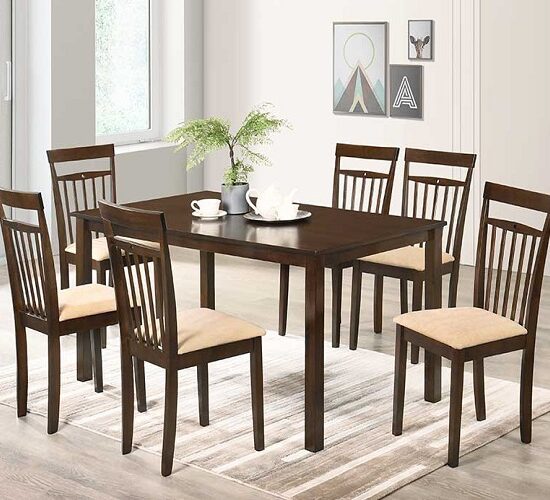 Стол и стулья в Калининграде