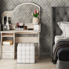 Туалетный столик в Калининграде